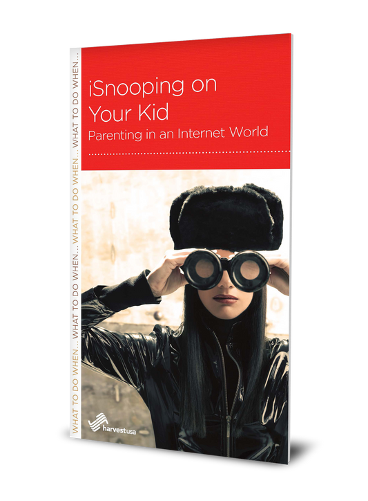 iSnooping on Your Kid: Parenting in an Internet World (Minibook)